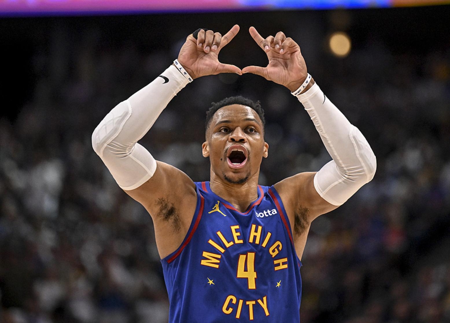 埃梅里：希望为埃利奥特找到一个解决方案，不一定会永久转会（埃梅里：正为埃利奥特寻找最佳方案，未必是永久转会）